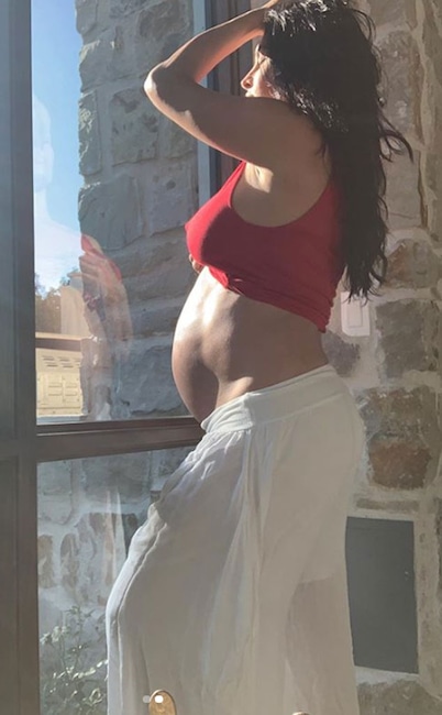 Nikki Bella, Instagram